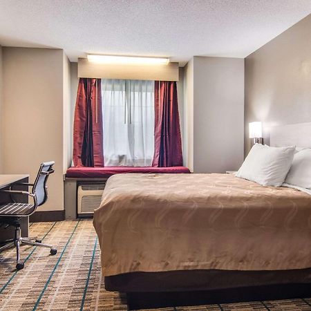 Quality Inn & Suites Grove City-Outlet Mall Экстерьер фото