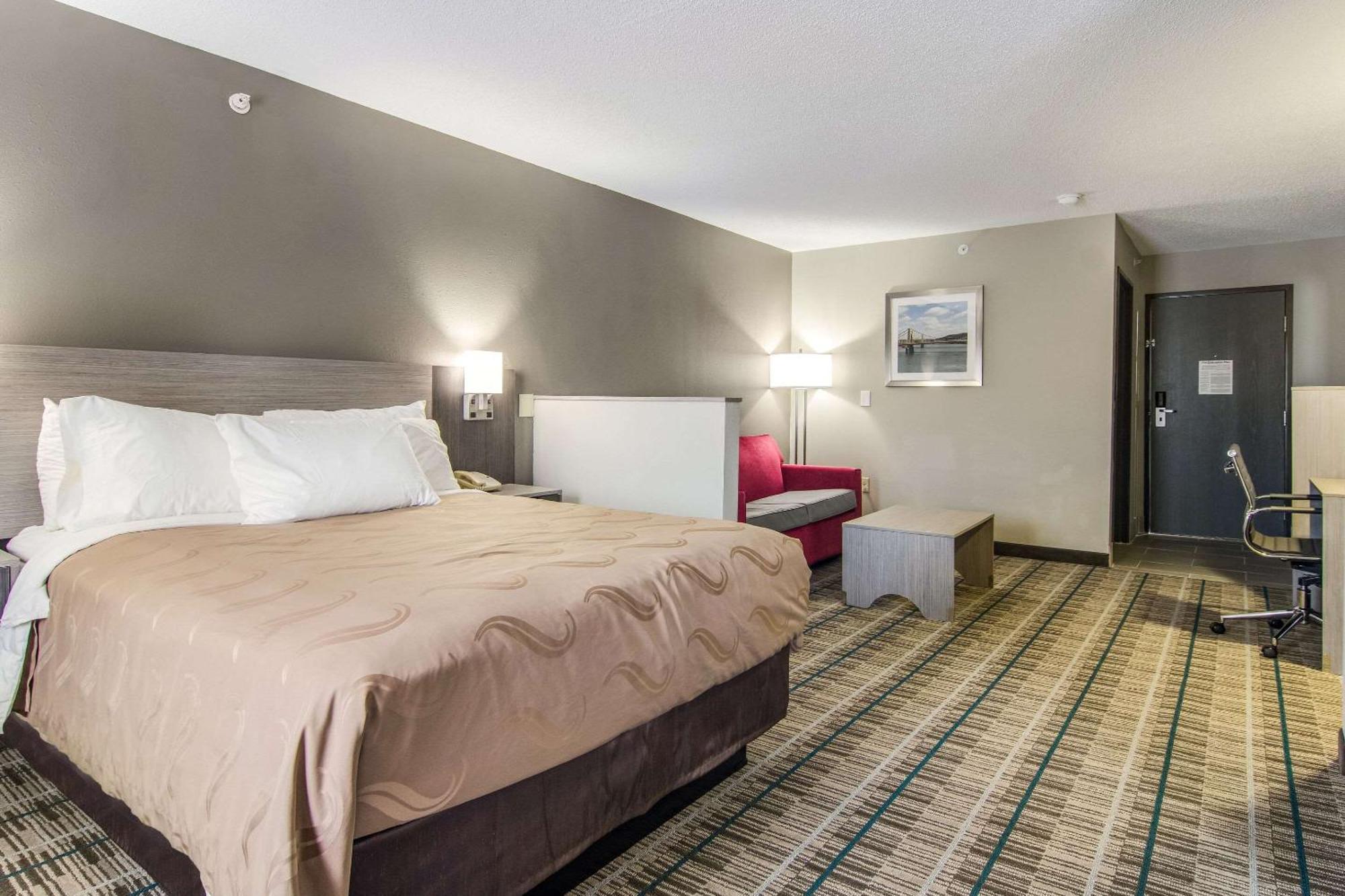 Quality Inn & Suites Grove City-Outlet Mall Экстерьер фото