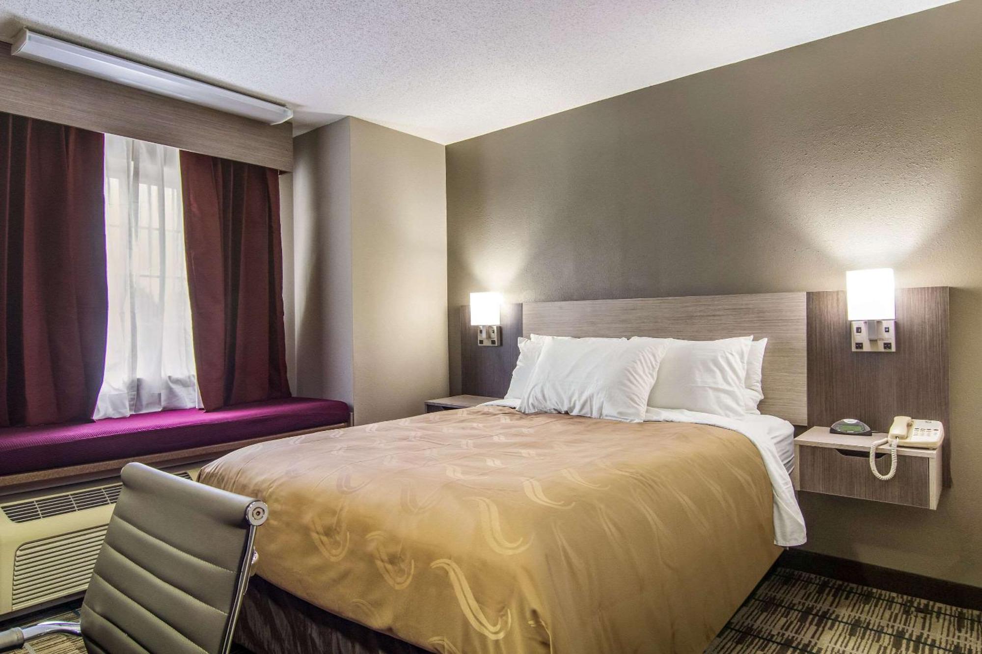 Quality Inn & Suites Grove City-Outlet Mall Экстерьер фото