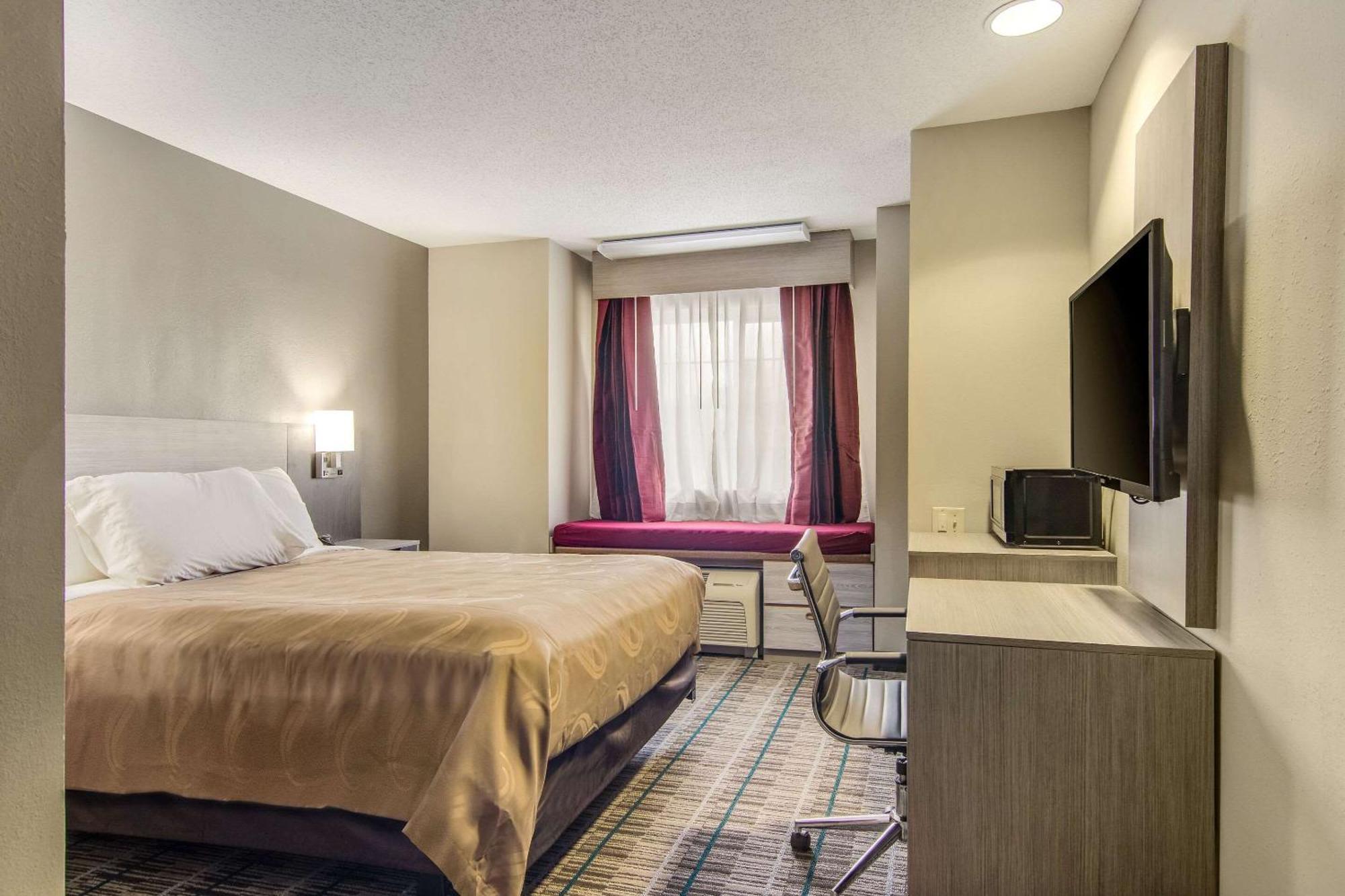 Quality Inn & Suites Grove City-Outlet Mall Экстерьер фото