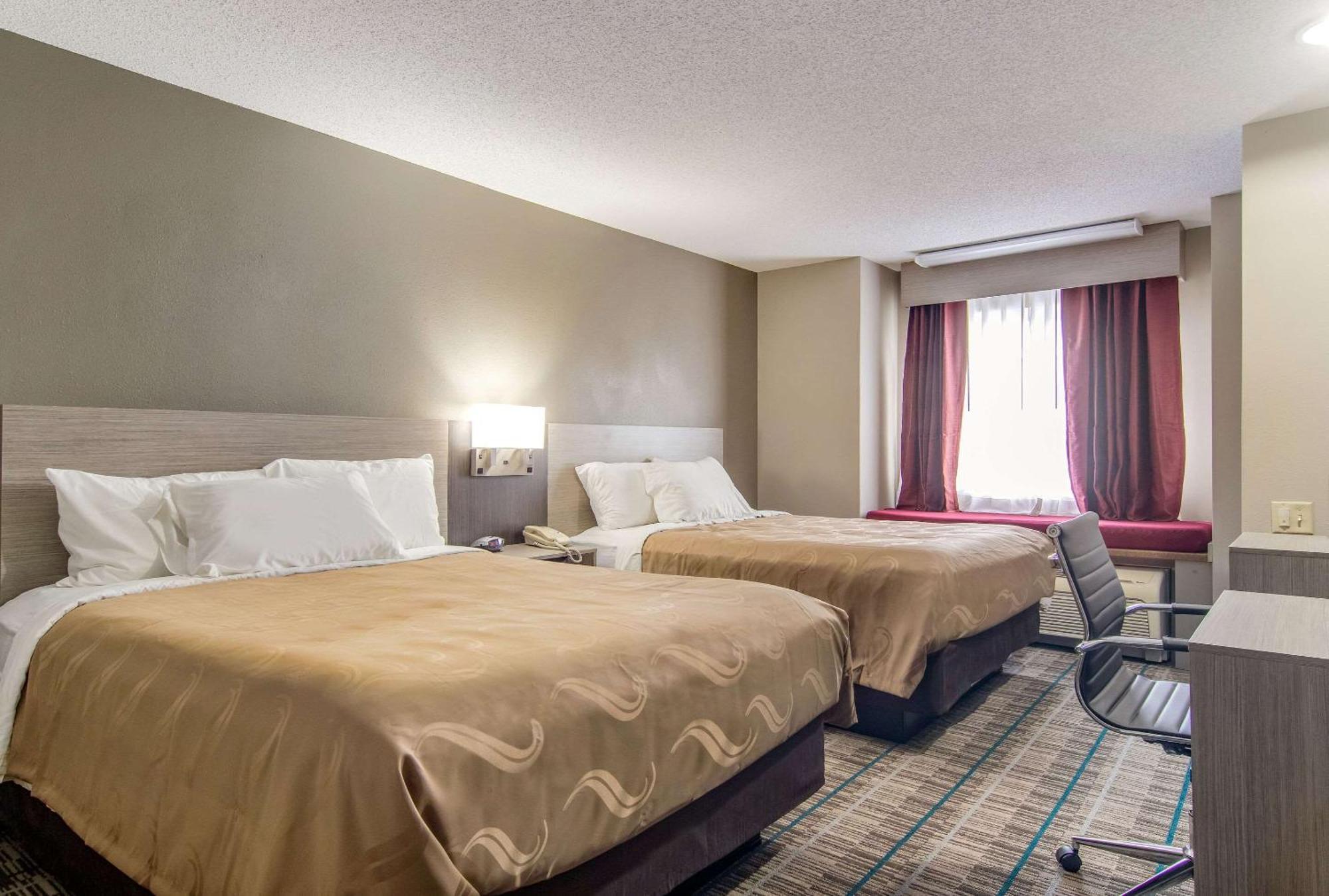 Quality Inn & Suites Grove City-Outlet Mall Экстерьер фото