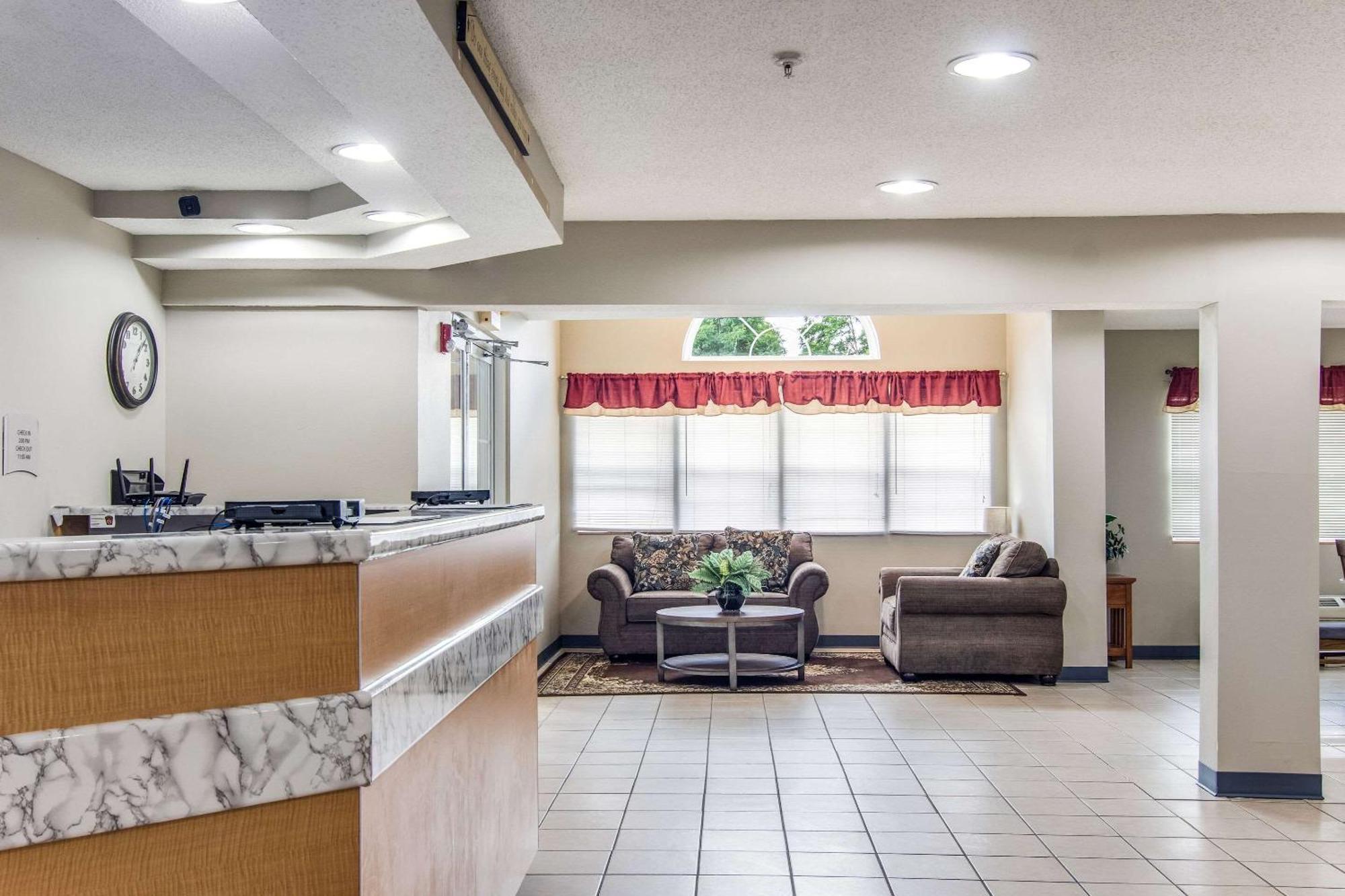Quality Inn & Suites Grove City-Outlet Mall Экстерьер фото