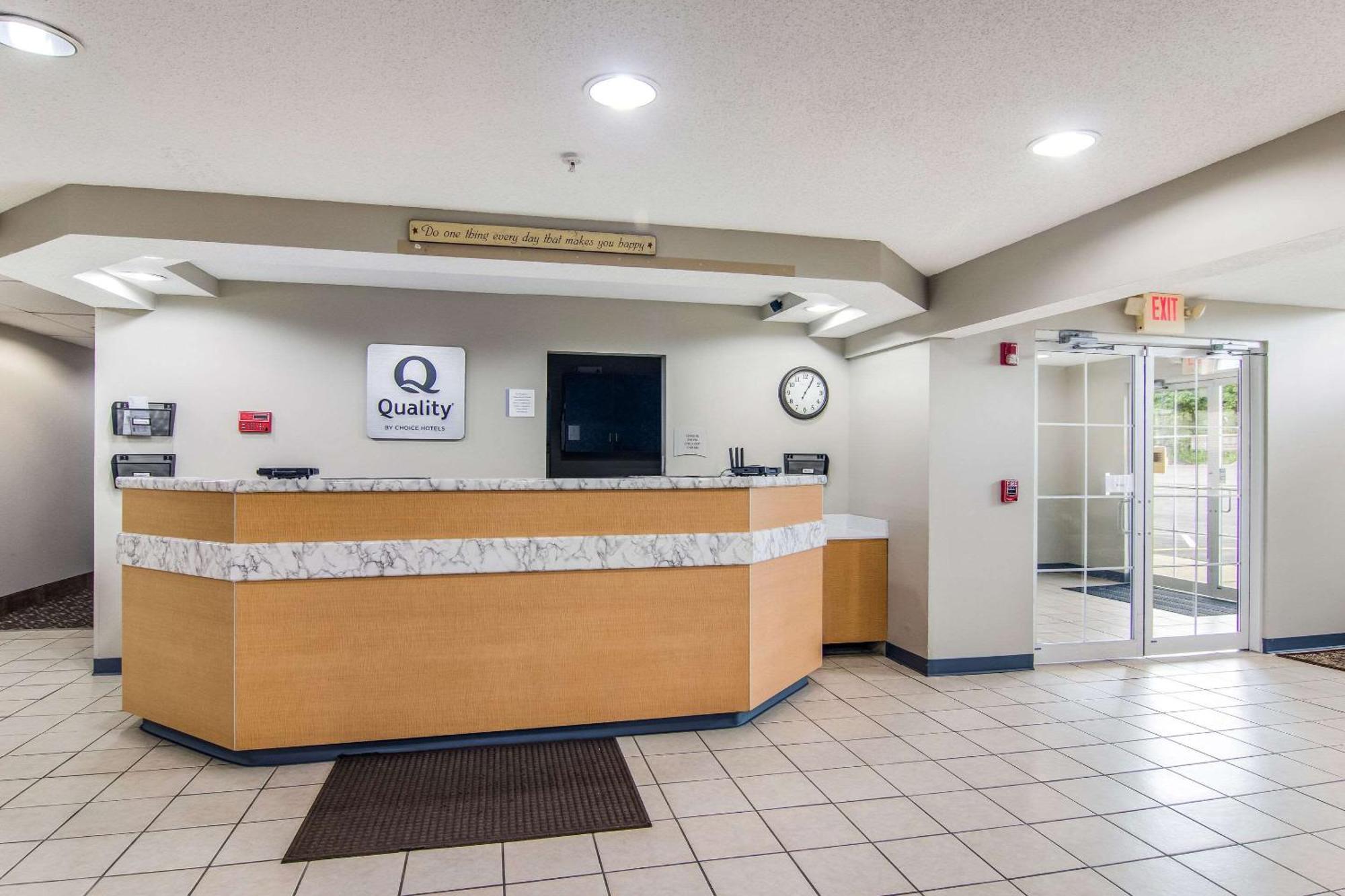 Quality Inn & Suites Grove City-Outlet Mall Экстерьер фото